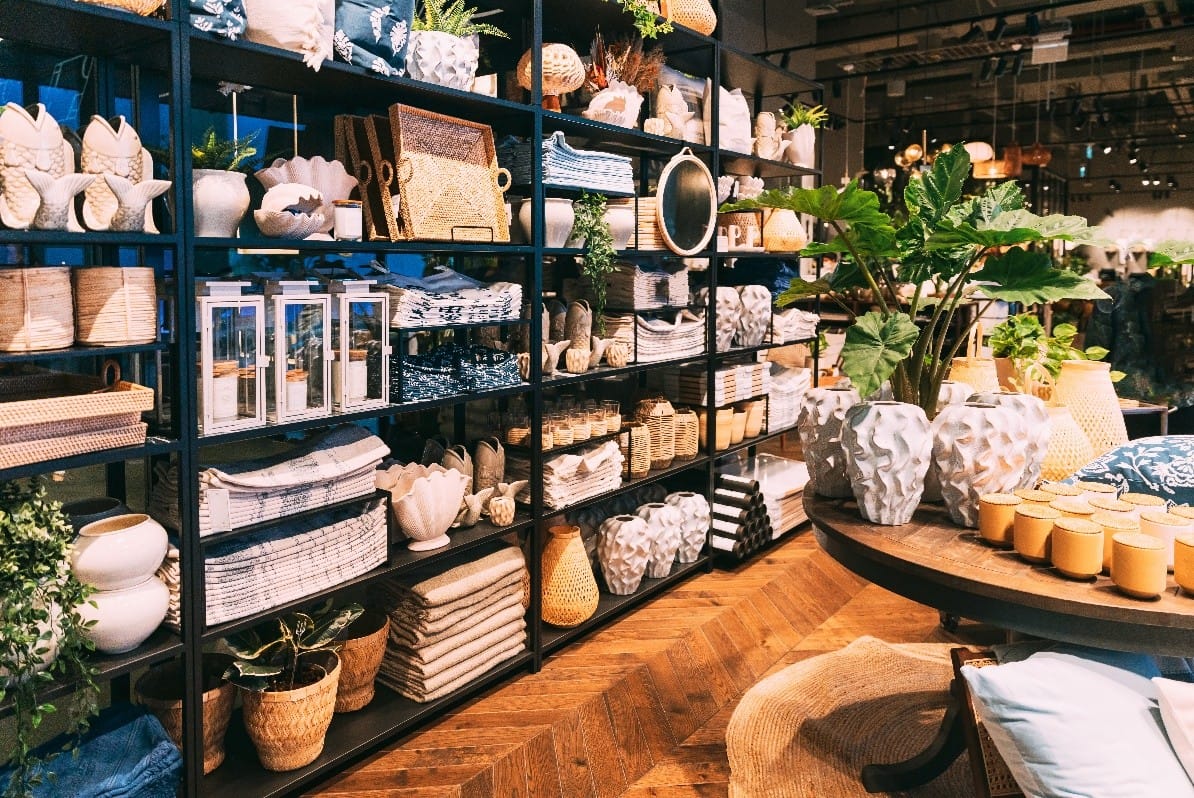 Retail spots for unique home decor
